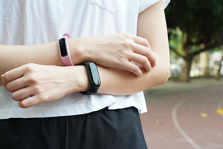 當華為 Band 3e 對上小米手環 3 表現如何? - HUAWEI, huaweiband3e, xiaomi, 小米, 小米台灣, 小米手環3, 科技狗, 科技狗3CDog - 科技狗 3C DOG