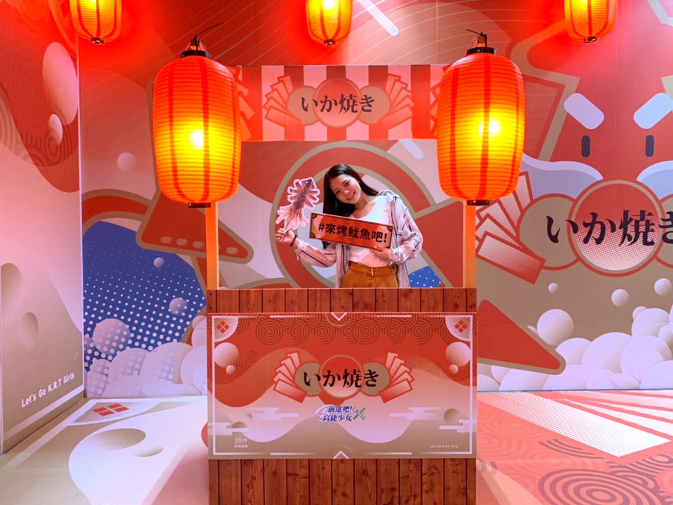 暑假一直下雨,就來高雄中央公園站和小穹&初音未來玩 VR、AR 遊戲吧!BarkingDog VR 體驗館限定夏季優惠活動! - barkingdog, steam, VOCALOID, VR, vr遊戲, 中央公園, 中央公園站, 便宜, 優惠, 初音, 初音未來, 勇闖侏儸紀, 吃貨, 夏季特賣, 夏特賣, 夜鷹行動, 小穹, 巡音, 愛吠的狗, 捷運, 暑假, 暫時停止呼吸, 林正英, 殭屍先生, 殭屍山莊, 烤魷魚, 特賣, 貪吃, 鏡音, 限定, 高捷, 高雄捷運, 魔法夜派對 - 科技狗 3C DOG