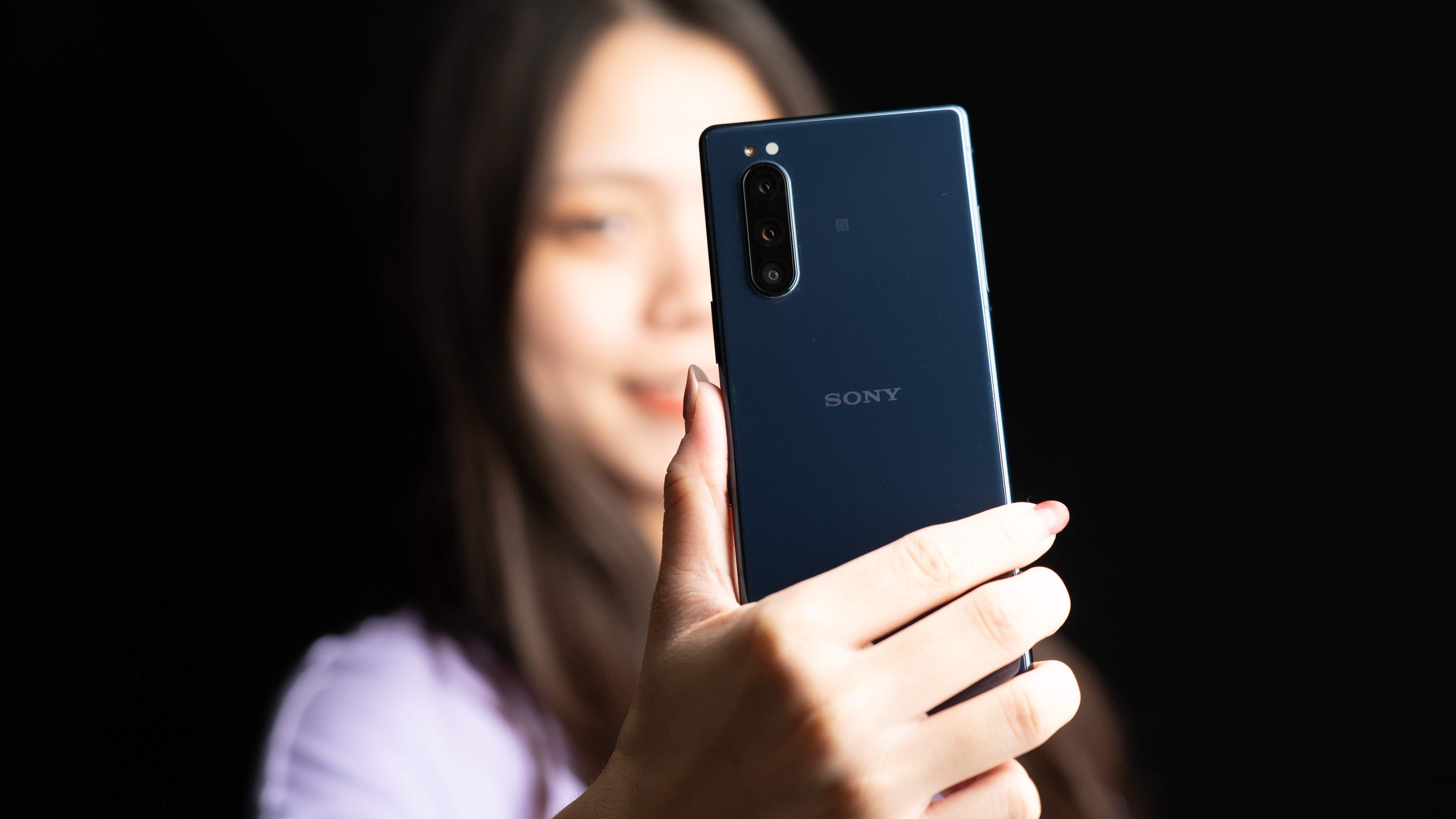 【首發開箱】索尼 Sony Xperia 5—尺寸更小，但是拍照更專業。 - SONY 索尼 - 科技狗 3C DOG