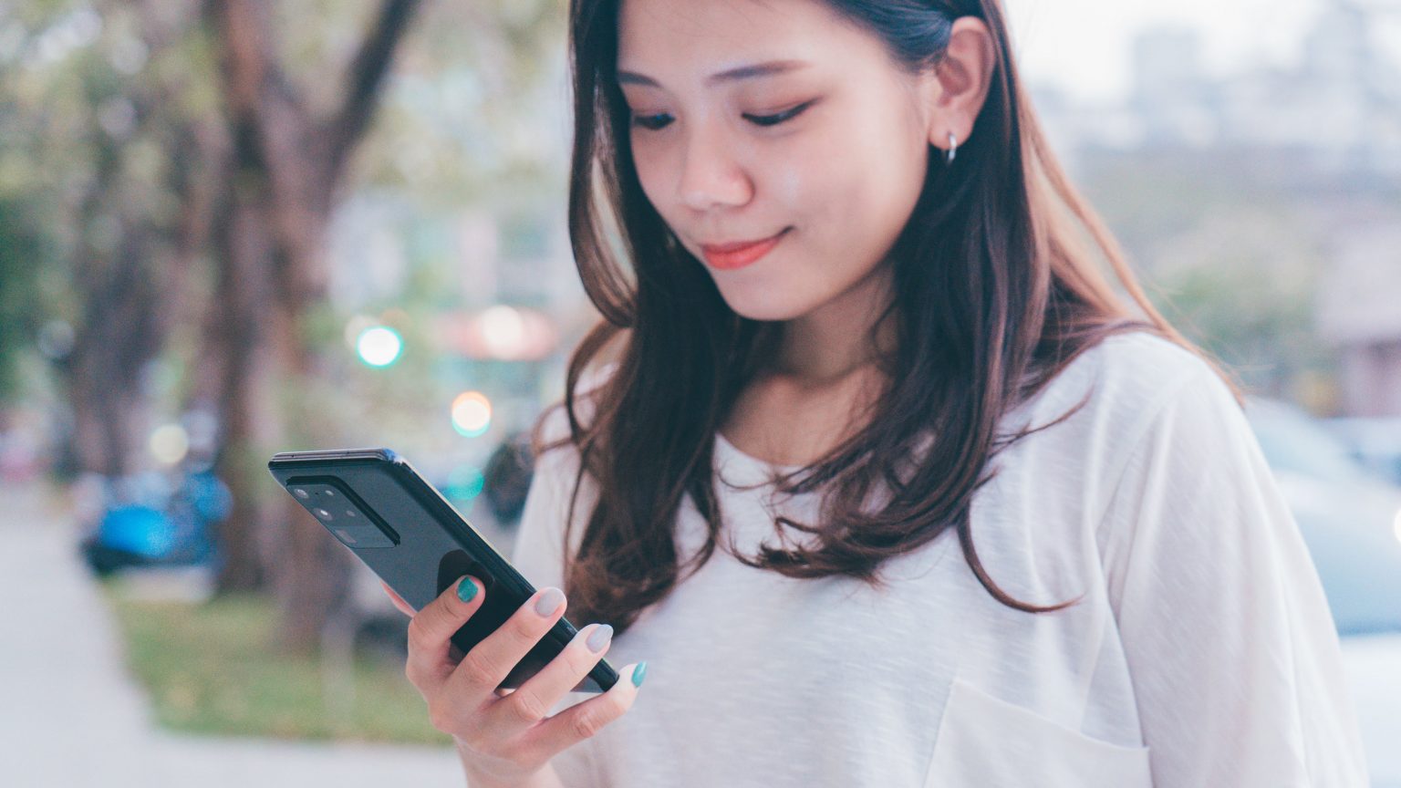 2020 台灣第一支 5G 手機 三星 Samsung Galaxy S20 Ultra 5G 開箱評測｜8K 攝影、億萬畫素鏡頭、100 倍超高倍變焦、120Hz 畫面更新頻率、QHD+ 解析度、Galaxy S20 5G、Galaxy S20+ 5G、2020 年 5G 手機
