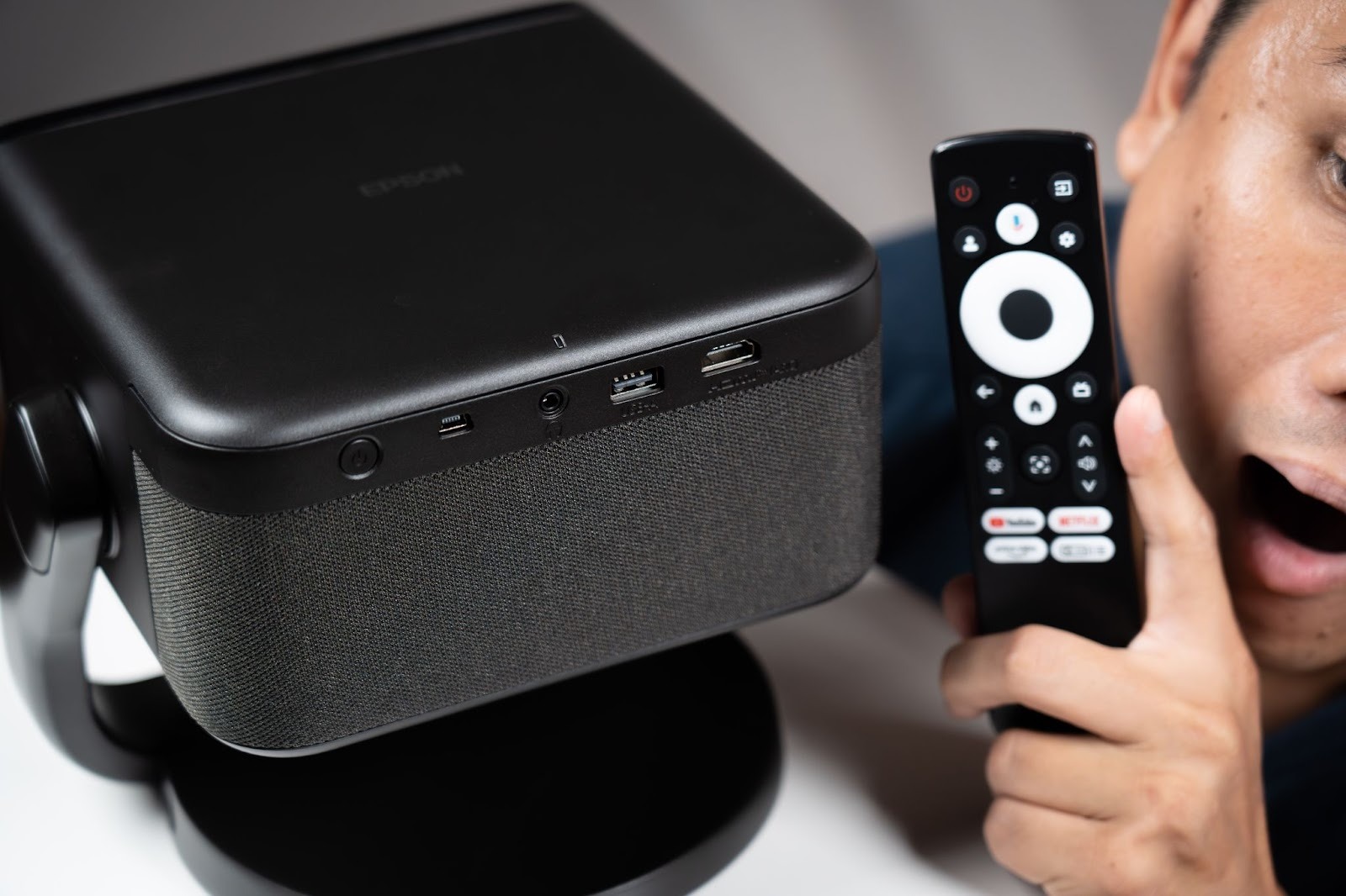 EPSON EF-22 自由視投影機 量測報告 - EPSON, 投影機, 科技狗3CDog, 行動投影機, 開箱評測, 雷射投影機 - 科技狗 3C DOG