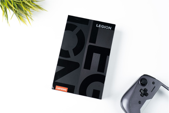 小米平板最強對手?臺灣沒賣的聯想 Legion Y700 四代評測:G9 手把合體、輕薄電競平板、Snapdragon 8 Elite 效能猛爆!災情、優缺點老實說|科技狗 - G9 手把, LENOVO, S8 Elite, 掌機, 電競平板 - 科技狗 3C DOG