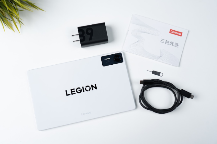 小米平板最強對手?臺灣沒賣的聯想 Legion Y700 四代評測:G9 手把合體、輕薄電競平板、Snapdragon 8 Elite 效能猛爆!災情、優缺點老實說|科技狗 - G9 手把, LENOVO, S8 Elite, 掌機, 電競平板 - 科技狗 3C DOG