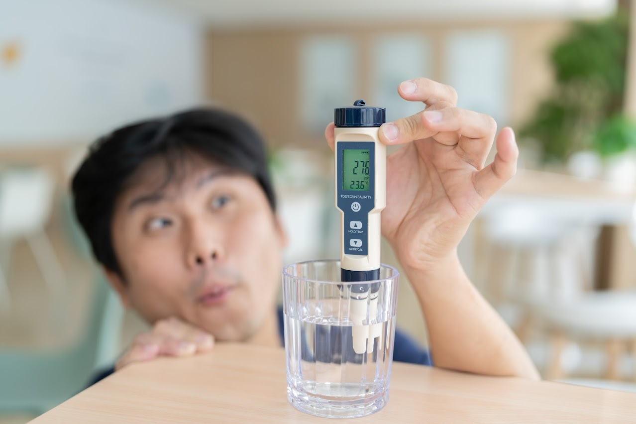 你以為的「乾淨水」其實不乾淨！開箱 eSpring 益之源淨水器 Pro，過濾效果 ＋ 濾心大拆解！家用淨水器推薦｜科技狗 - 家用淨水器，活性碳濾心, 礦物質 - 科技狗 3C DOG