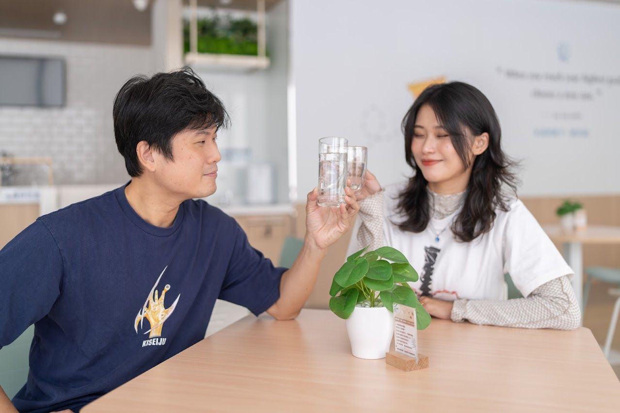 你以為的「乾淨水」其實不乾淨！開箱 eSpring 益之源淨水器 Pro，過濾效果 ＋ 濾心大拆解！家用淨水器推薦｜科技狗 - 家用淨水器，活性碳濾心, 礦物質 - 科技狗 3C DOG